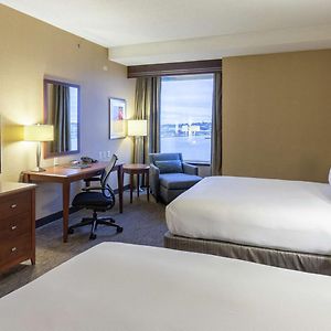 Club Floor Queen Room Two Queen Beds